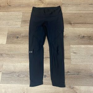 Women’s Under Armor capri compression leggings size small